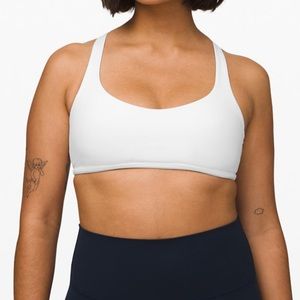 Lululemon Free to be Wild bra